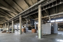 98. Interior