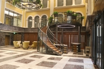 21. Lobby