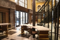 24. Lobby