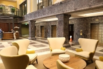 25. Lobby