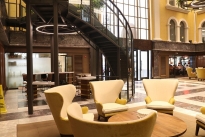 26. Lobby