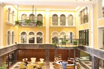 40. Lobby