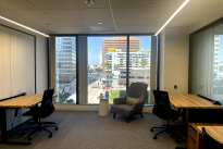 81. Suite 700