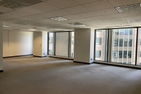 118. Suite 915