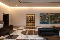 14. Sixth Floor Lobby