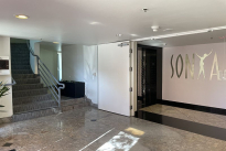 9975 Santa Monica