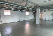 22. Suite 305