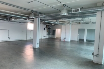 29. Suite 305