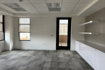 86. Suite 500