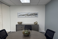100. Suite 560