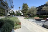 21. Plaza
