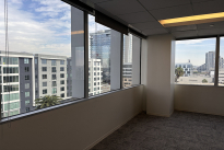 71. Suite 750