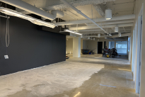 72. Suite 750